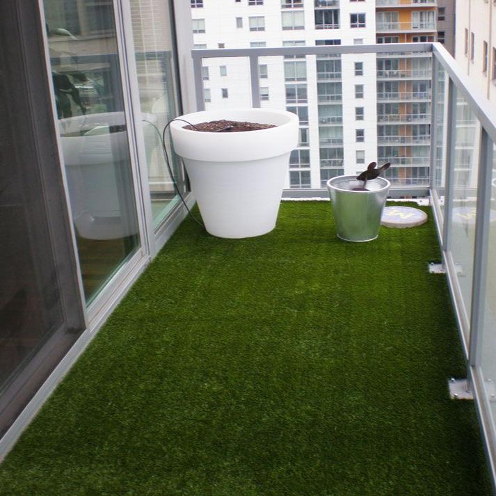 Wakefield Balcony Grass - Grass Cash and Carry