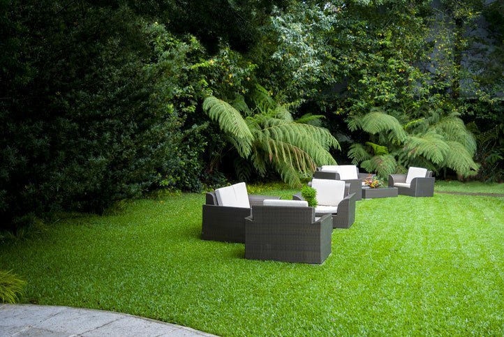 Benefits of Artificial Lawns for Commercial Spaces - Grass Cash and Carry
