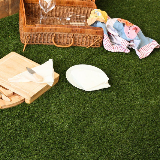 How to Clean Artificial Grass: A Step-by-Step Guide - Grass Cash and Carry