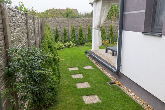 How to Transform Narrow Spaces With 1m Wide Fake Grass Rolls - Grass Cash and Carry